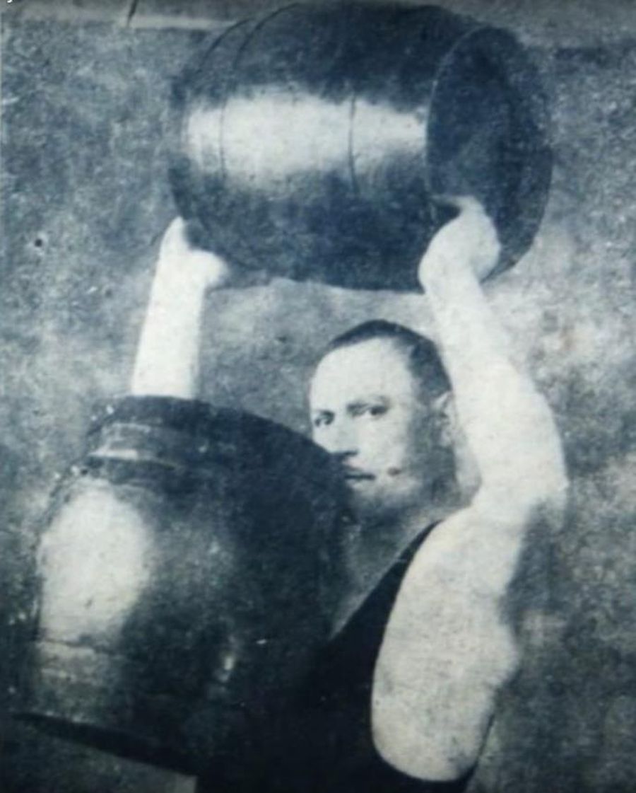 „Eroul din Lika”, luptătorul care intra la Tito în birou cu pistolul, era prieten cu Nikola Tesla și dona bani Crucii Roșii