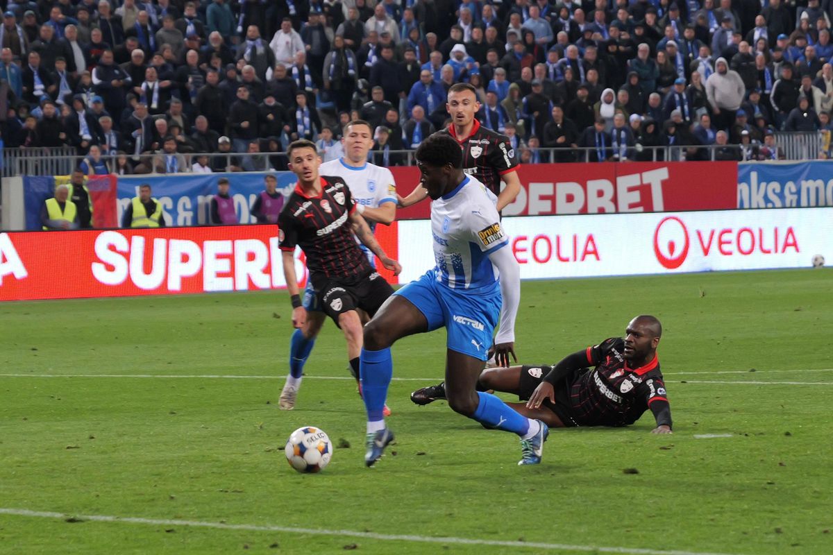 Universitatea Craiova - Dinamo, în etapa a 7-a din play-off // foto: Andrei Furnigă (GSP.ro)