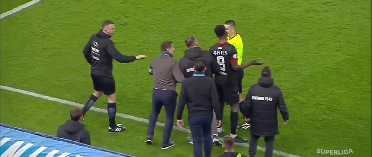 Steven Nsimba i-a ironizat pe jucătorii lui Dinamo cu zâmbetul pe buze: „Pot să plângă cât vor”