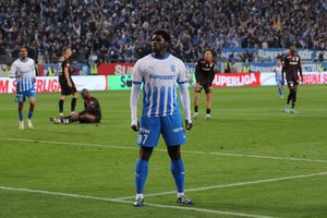 Regele Leu » Nsimba a reușit un gol cât un titlu, Craiova a răpus-o în ultima clipă pe Dinamo! Clasamentul