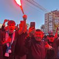 Fanii olteni au făcut o primire incendiară autocarului cu favoriții