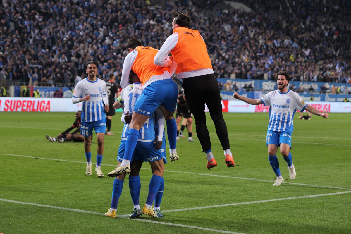Scandal uriaș de arbitraj! Marius Avram a dat verdictul: viciere de rezultat la Craiova - Dinamo. Iată de ce Kopic și Florentin Petre protestau vehement!