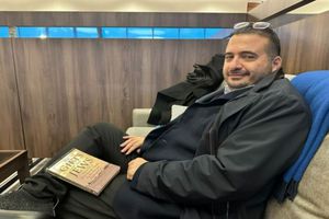 Proprietarul-miliardar, aproape de o tragedie în aer » Avionul a fost nevoit să aterizeze de urgență