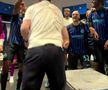 Imagini nebune din vestiarul lui Inter după titlu: Chivu și-a aruncat sacoul de antrenor și s-a descătușat!