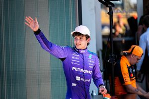 Kimi Antonelli, de neoprit, pentru a 3-a oară la rând în pole-position! Motivul pentru care Marele Premiu din Miami a fost mutat cu 3 ore mai devreme