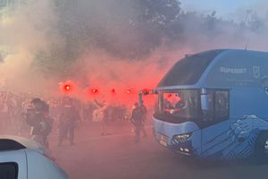 Echipe de start la Craiova - Dinamo: Coelho începe fără cei mai buni 3 marcatori + Căpitanul „câinilor”, din nou pe bancă