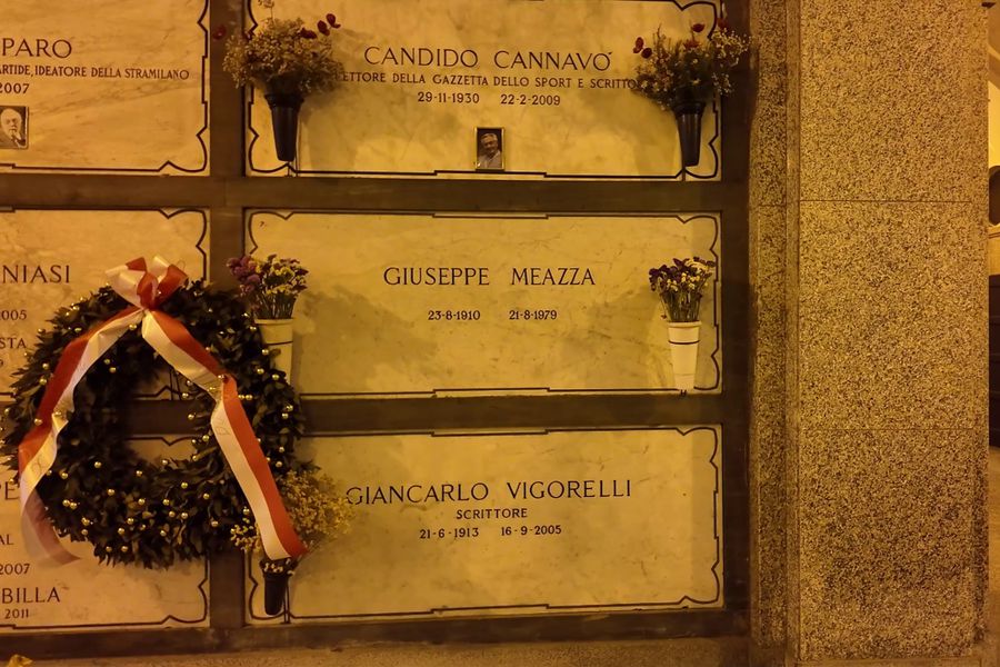 „Rispetto e silenzio” » Derby-ul din Milano care s-a mutat în piatră: Meazza, la doi metri de Kilpin