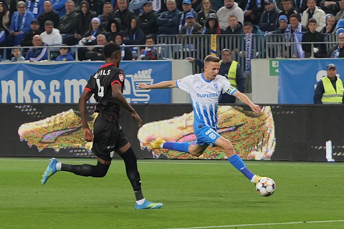 Scandal uriaș de arbitraj! Marius Avram a dat verdictul: viciere de rezultat la Craiova - Dinamo. Iată de ce Kopic și Florentin Petre protestau vehement!