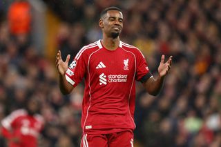 Lovitură pentru Liverpool! Atacantul de 150 de milioane lipsește pe „Old Trafford”
