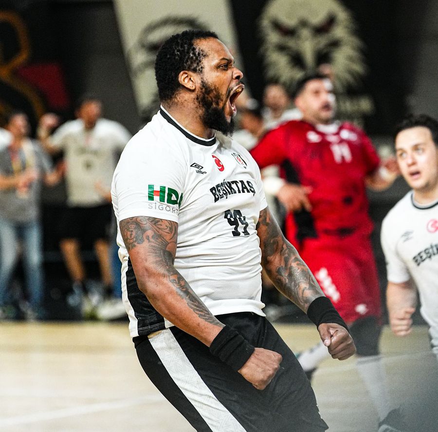 Legenda Franței și a Barcelonei se întoarce la Dinamo București și va ocupa o funcție la echipa de handbal