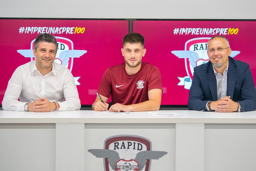 FOTO: Facebook @Rapid Rapid a realizat primul transfer al verii » Căpitanul unei echipe din Liga 1 a ajuns sub comanda lui Mutu