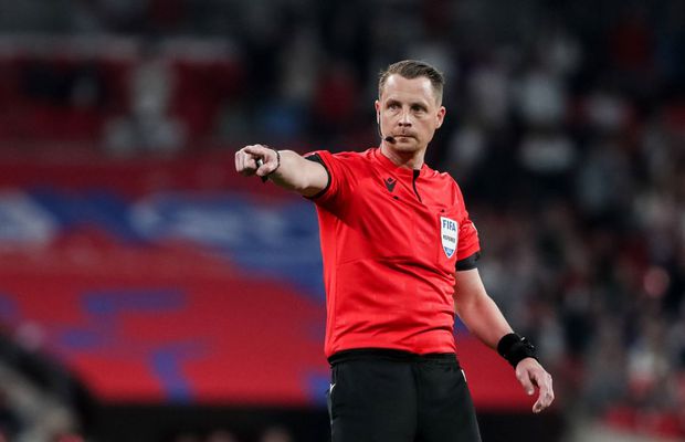 Andreas Ekberg arbitrează Muntenegru - România » Numele său se leagă de una dintre cele mai mari rușini din fotbalul românesc