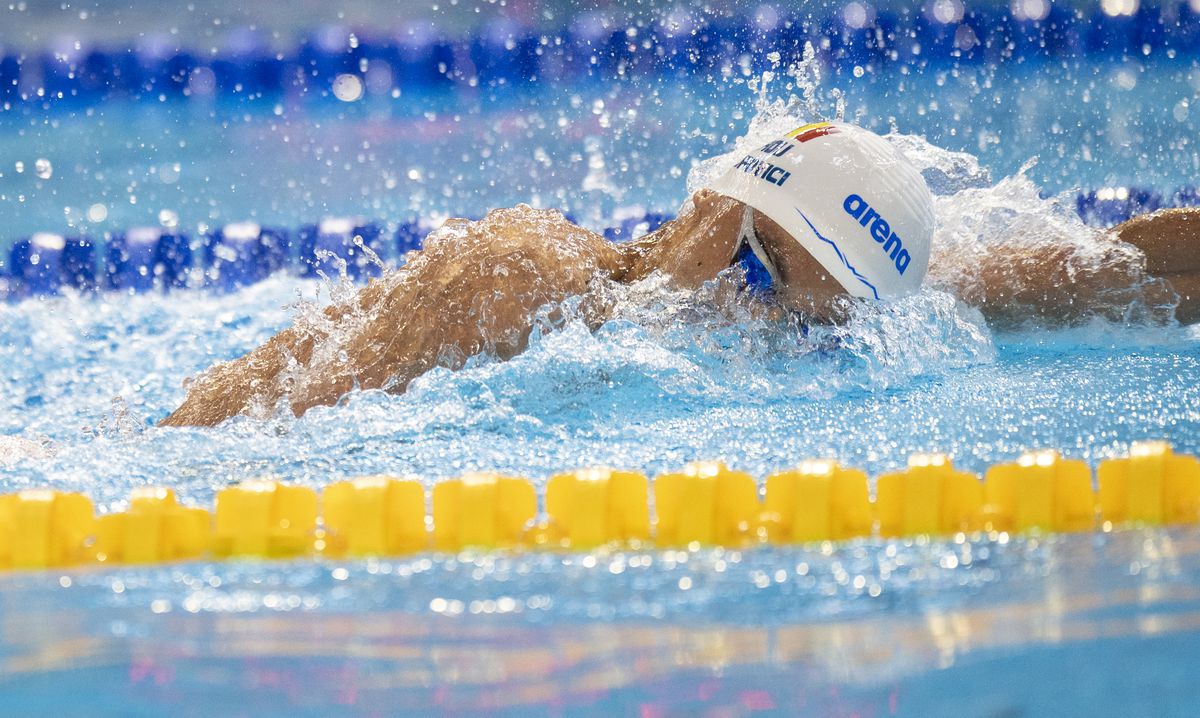 David Popovici câștigă finala A a Cupei României, proba de 100m liber