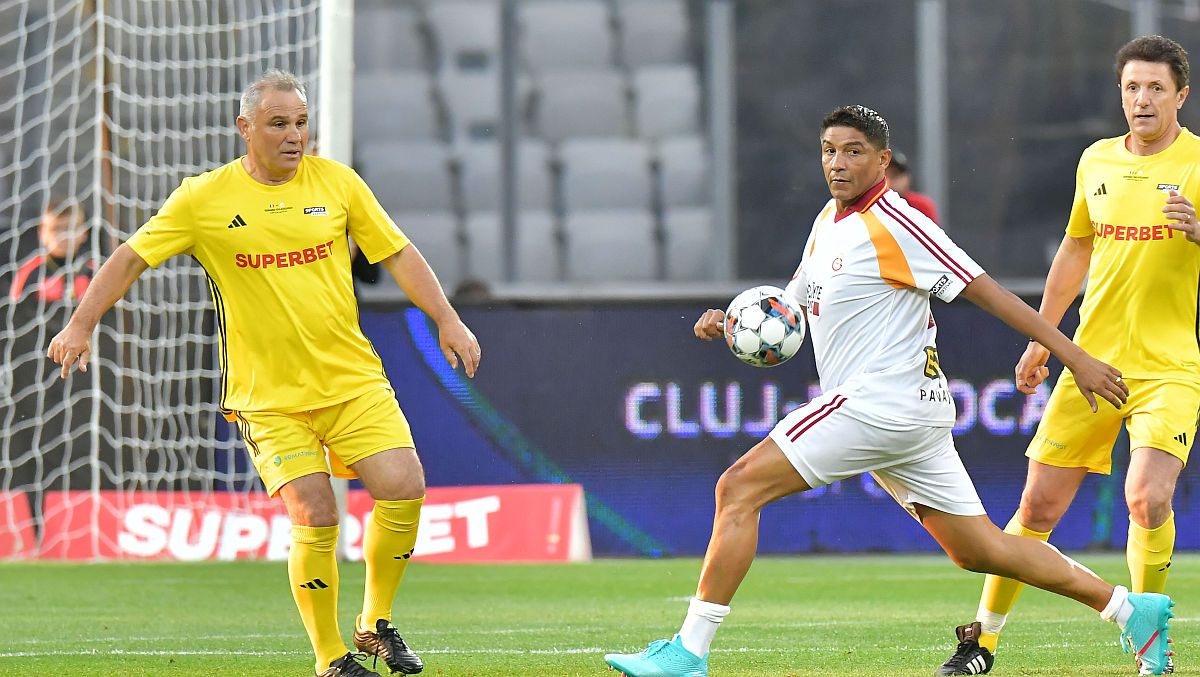 Cum arată astăzi jucătorii Generației de Aur care n-au fost văzuți în ultimii ani + 4 apariții spectaculoase la demonstrativul de la Cluj