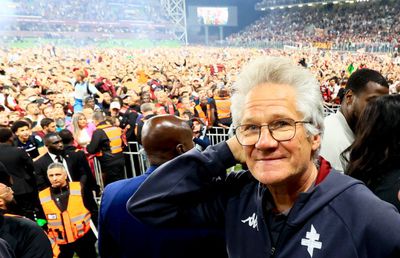 Laszlo Boloni, după promovarea în Ligue 1: „Venim de foarte departe, pe un drum accidentat, dar acum sărbătorim succesul”