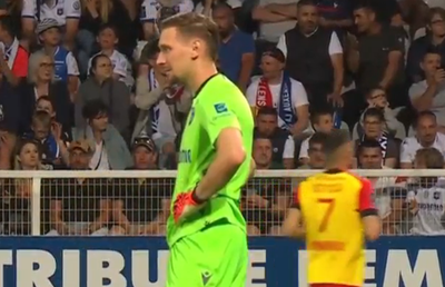 Ionuț Radu i-a îngropat » Auxerre retrogradează după două gafe uriașe ale portarului român