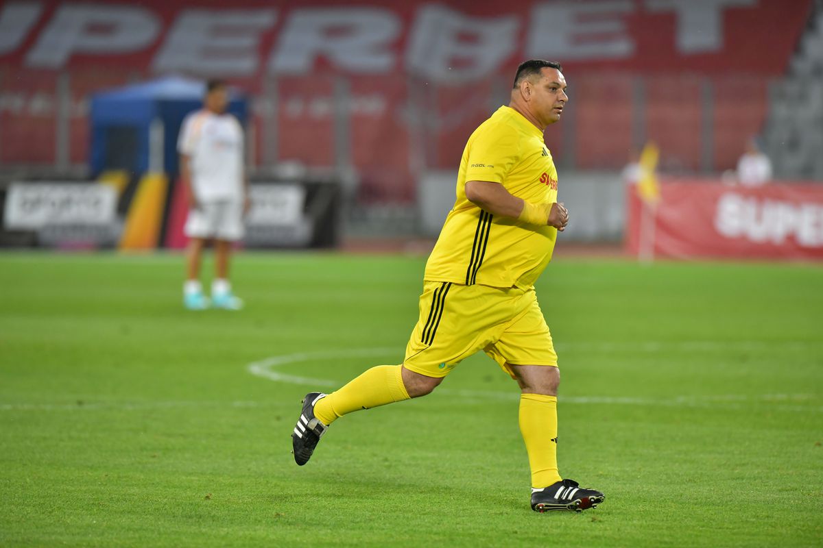 Cum arată astăzi jucătorii Generației de Aur care n-au fost văzuți în ultimii ani + 4 apariții spectaculoase la demonstrativul de la Cluj