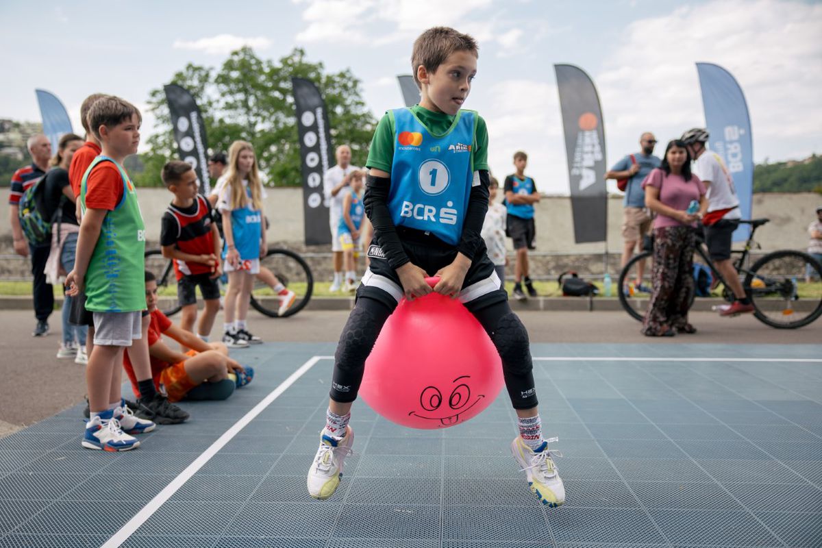 Au „invadat” Tâmpa! A fost spectacol sub panou la Sport Arena Streetball Brașov