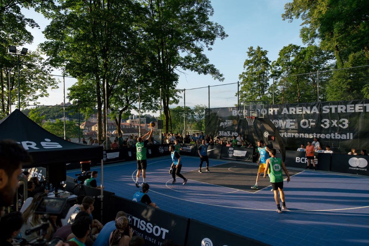 Au „invadat” Tâmpa! A fost spectacol sub panou la Sport Arena Streetball Brașov