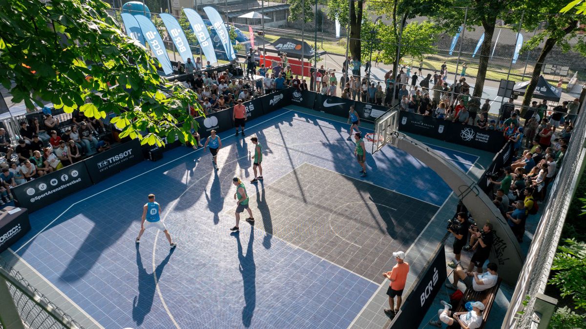 Au „invadat” Tâmpa! A fost spectacol sub panou la Sport Arena Streetball Brașov