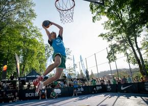 Au „invadat” Tâmpa! A fost spectacol sub panou la Sport Arena Streetball Brașov