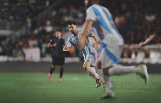 adidas reunește vedetele fotbalului – Lionel Messi, Jude Bellingham & Florian Wirtz – într-o nouă campanie ce subliniază toate posibilitățile de succes ce apar atunci când presiunea negativă este depășită