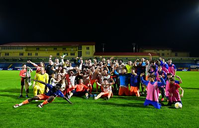 Șocul anului în fotbalul românesc, dar nu știu ce vor face mâine: „Putem juca și-n fața blocului!” » Fața nevăzută a nou-promovatei