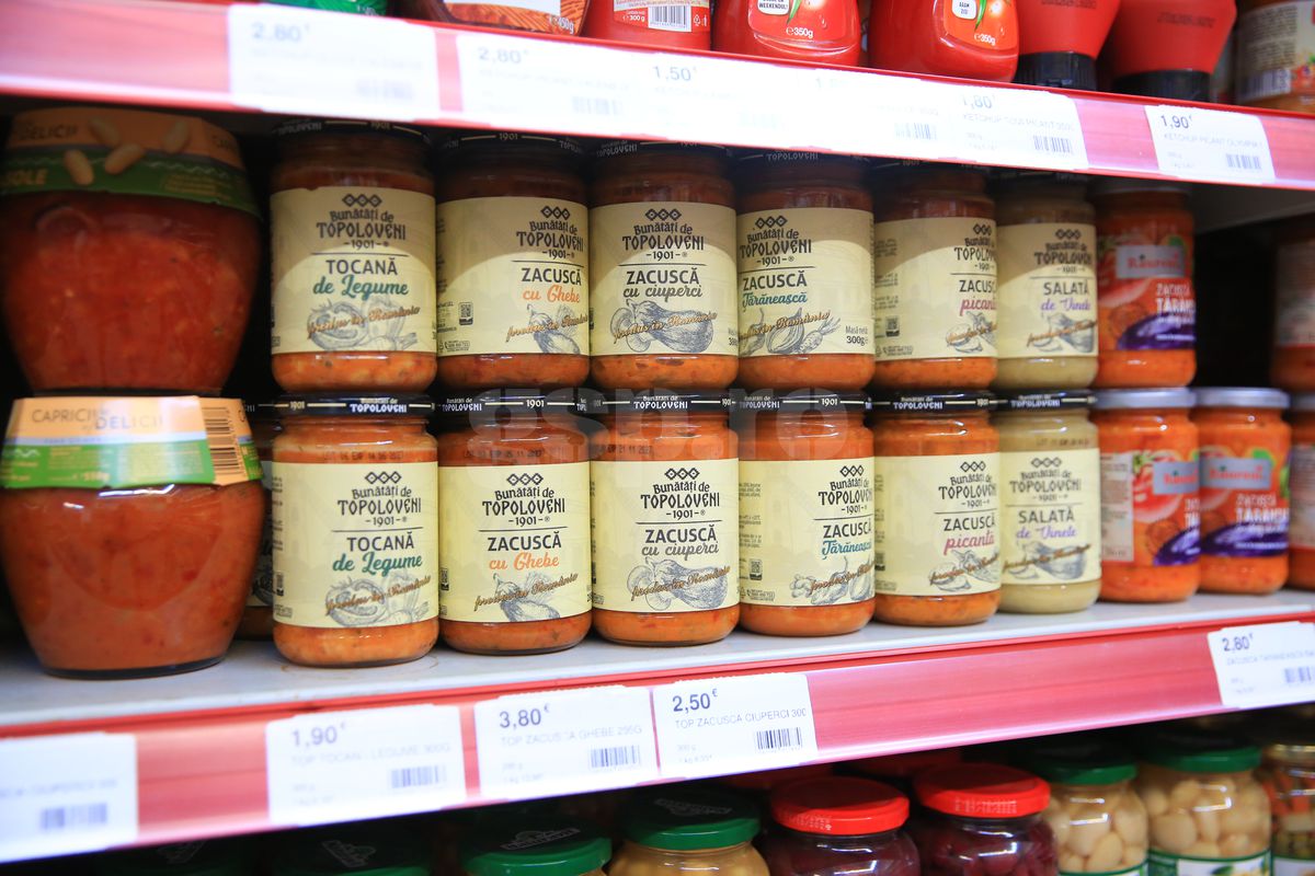 „Am simțit potențial pe piața austriacă” » Business-ul 100% românesc descoperit în Graz: patron-microbist, politică la tejghea și produse tradiționale pe alese