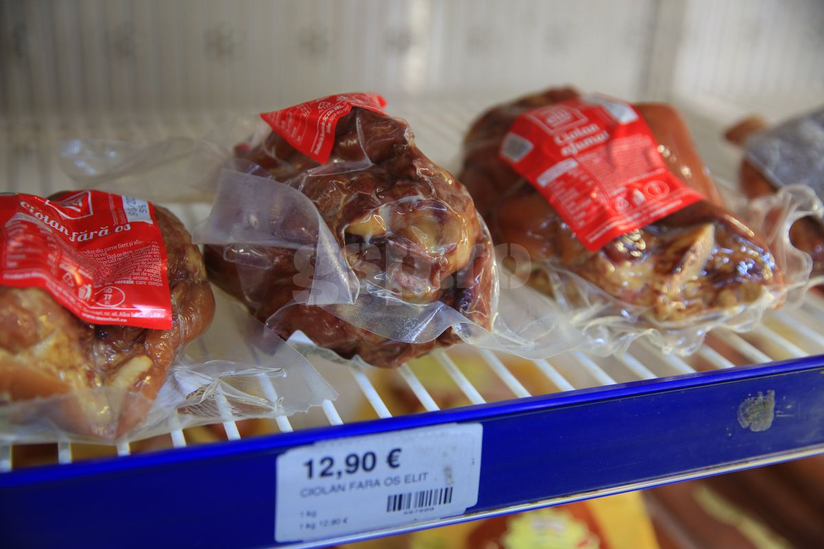 „Am simțit potențial pe piața austriacă” » Business-ul 100% românesc descoperit în Graz: patron-microbist, politică la tejghea și produse tradiționale pe alese