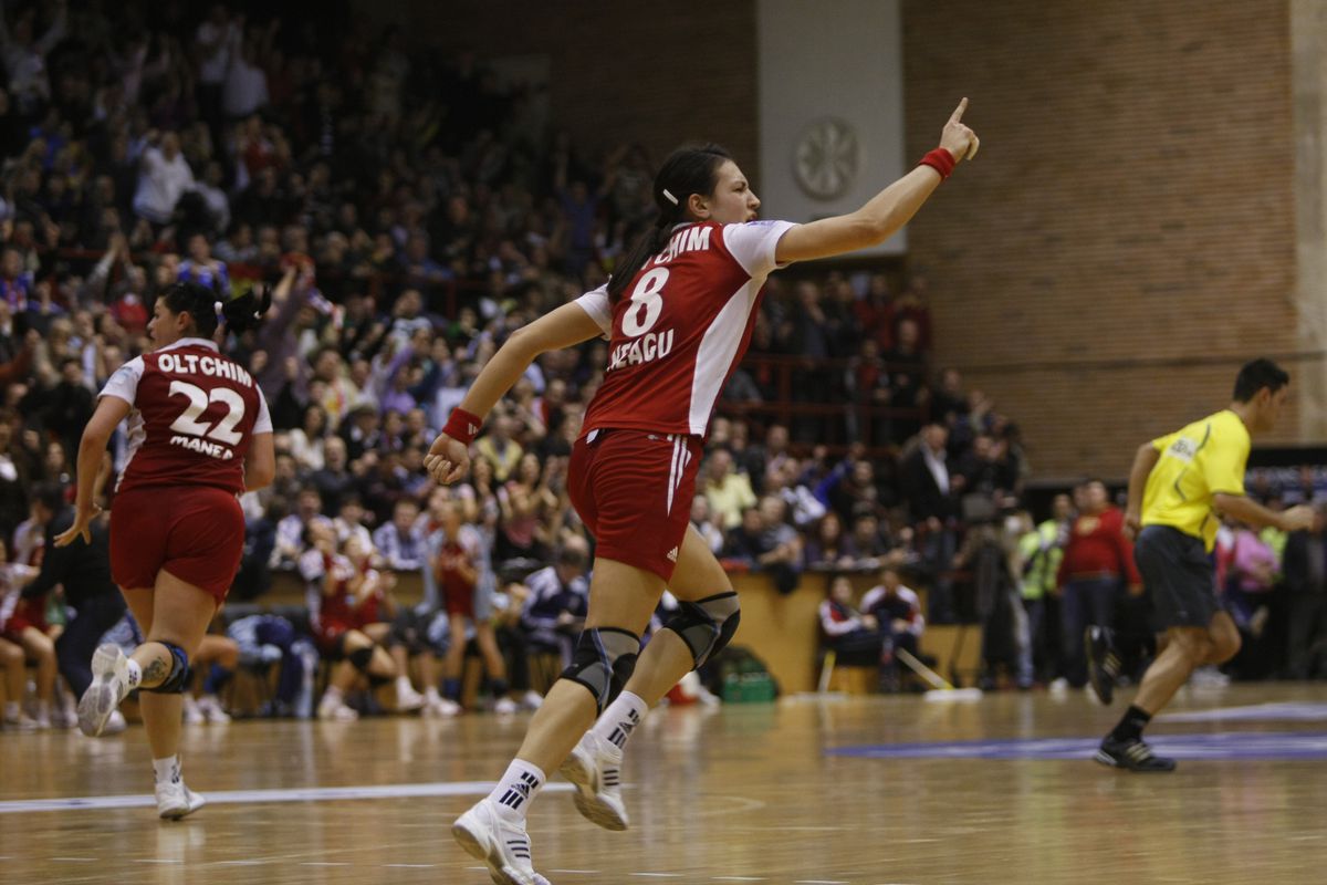 De la glorie la adio » Totul despre cariera Cristinei Neagu: debutul briliant la Mondialul din Franța, accidentările care i-au adus durere și revenirea acasă