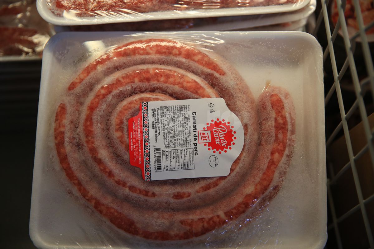 „Am simțit potențial pe piața austriacă” » Business-ul 100% românesc descoperit în Graz: patron-microbist, politică la tejghea și produse tradiționale pe alese