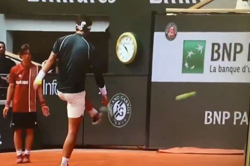 Scandal la Roland Garros! Novak Djokovic a fost descalificat de la US Open pentru un incident similar, lui Lorenzo Musetti i s-a trecut cu vederea