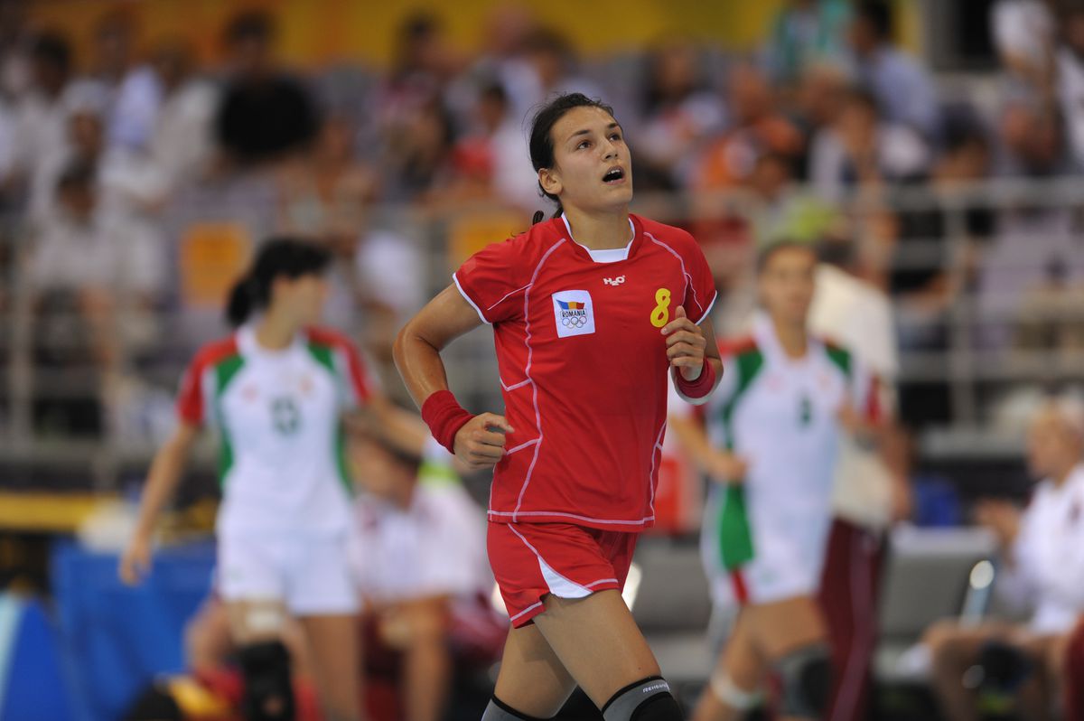 De la glorie la adio » Totul despre cariera Cristinei Neagu: debutul briliant la Mondialul din Franța, accidentările care i-au adus durere și revenirea acasă