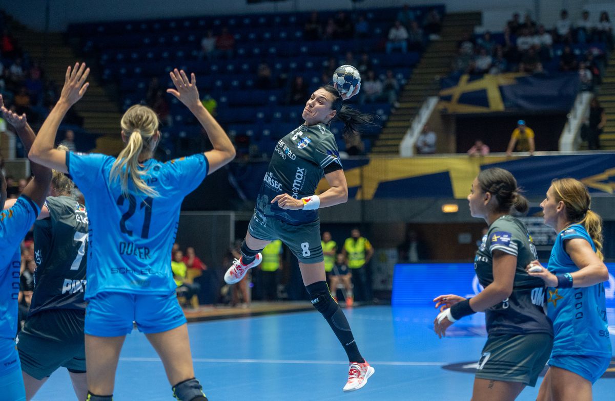 De la glorie la adio » Totul despre cariera Cristinei Neagu: debutul briliant la Mondialul din Franța, accidentările care i-au adus durere și revenirea acasă