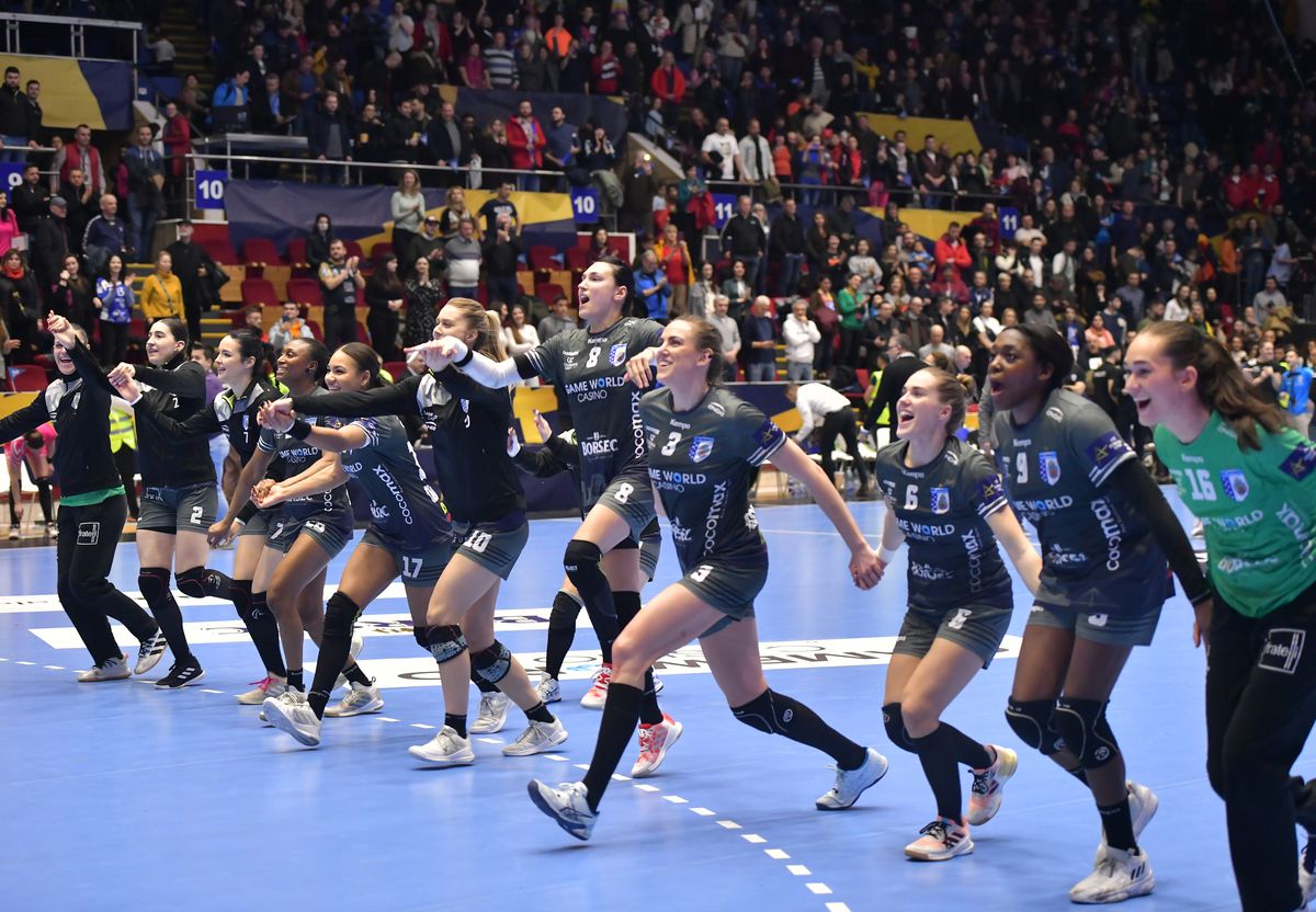 De la glorie la adio » Totul despre cariera Cristinei Neagu: debutul briliant la Mondialul din Franța, accidentările care i-au adus durere și revenirea acasă