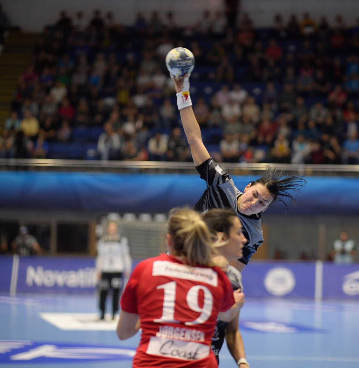 De la glorie la adio » Totul despre cariera Cristinei Neagu: debutul briliant la Mondialul din Franța, accidentările care i-au adus durere și revenirea acasă