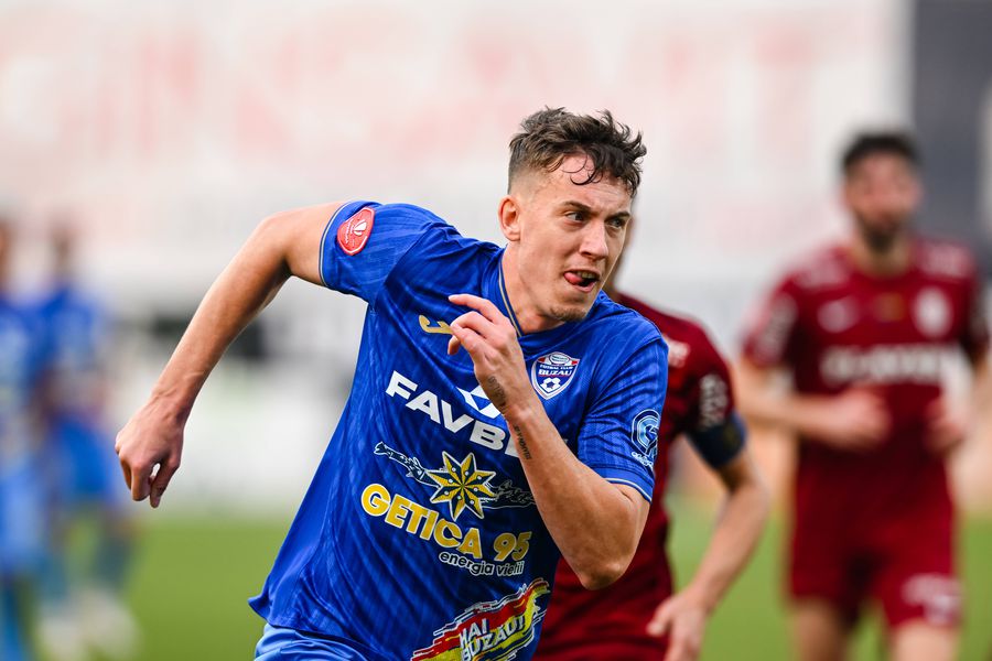 Alexandru Ișfan // foto: Imago Ei au rescris istoria în Superliga: jucătorii care au devenit campioni și au retrogradat în acest sezon + singurul fotbalist care este simultan campion și vicecampion