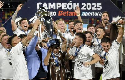 Direct în istorie! A câștigat titlul după 120 de ani! » Noua campioană are o populație cât Voluntari