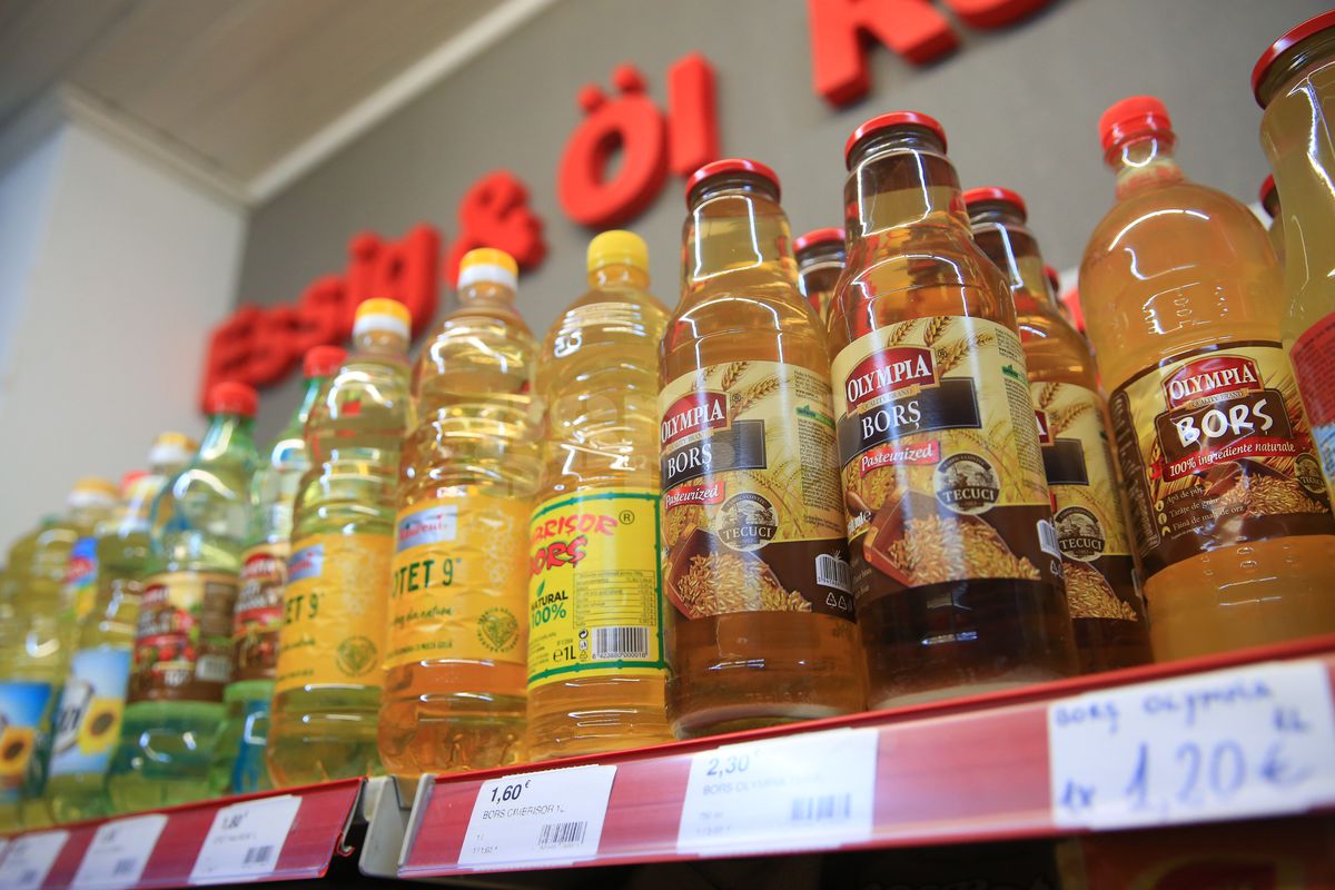 „Am simțit potențial pe piața austriacă” » Business-ul 100% românesc descoperit în Graz: patron-microbist, politică la tejghea și produse tradiționale pe alese