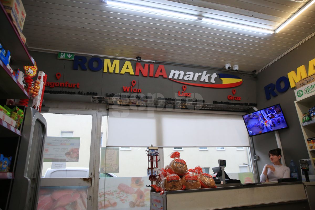 „Am simțit potențial pe piața austriacă” » Business-ul 100% românesc descoperit în Graz: patron-microbist, politică la tejghea și produse tradiționale pe alese