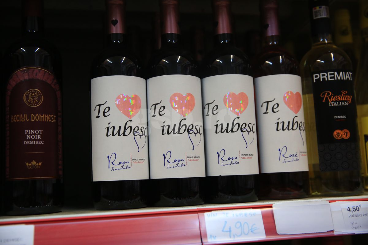 „Am simțit potențial pe piața austriacă” » Business-ul 100% românesc descoperit în Graz: patron-microbist, politică la tejghea și produse tradiționale pe alese