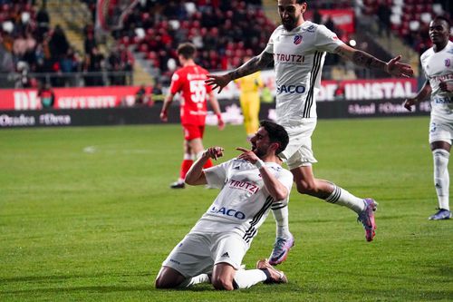 EXCLUSIV A retrogradat cu Sepsi, dar nu duce lipsă de oferte! 3 cluburi din Superliga sunt pe urmele lui
