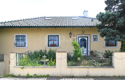 Cum arată casa lui Călin Georgescu din Austria » Orașul bizar unde a locuit fostul candidat la prezidențiale, vizitat de GSP! Imagini spectaculoase