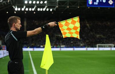 O nouă inovație la Campionatul Mondial va rezolva problema semnalizării întârziate a ofsaidului