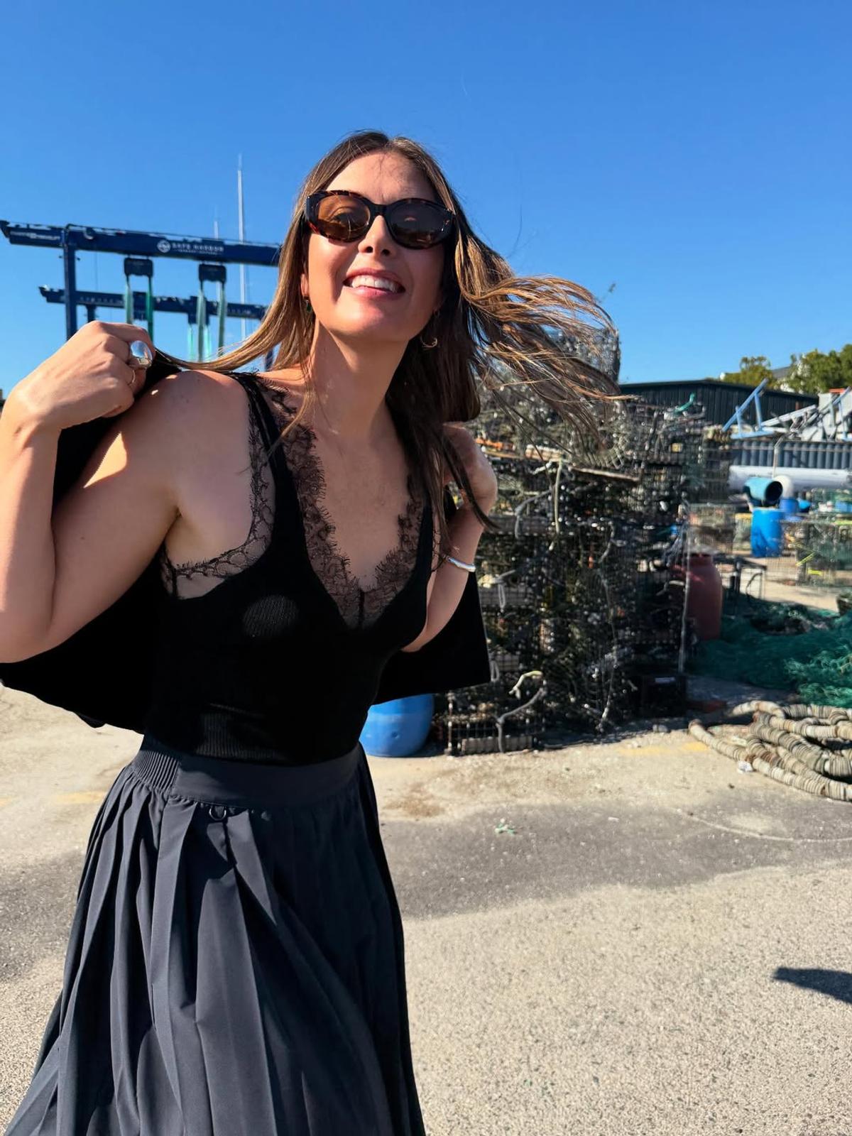 Maria Sharapova a apărut pe neașteptate la Roland Garros și a provocat un delir total: „Turneul e mai frumos când este ea aici”