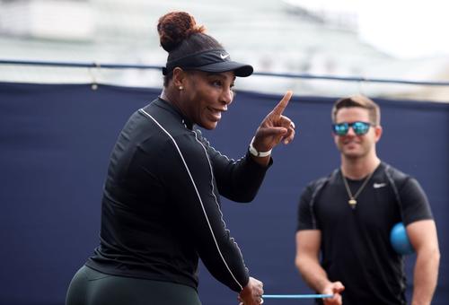 Serena Williams, aici înainte de un turneu pe iarbă în 2022, e gata de revenirea în circuit Foto: Guliver/GettyImages