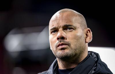 Wesley Sneijder explică eșecul inexplicabil al Olandei: „Dintr-o dată am văzut sticle de vodcă”
