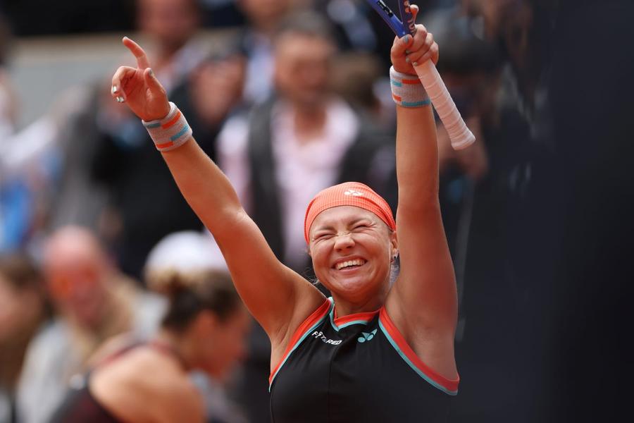 Aryna Sabalenka, OUT de la Roland Garros în „sferturi”! » Diana Shnaider a eliminat liderul mondial