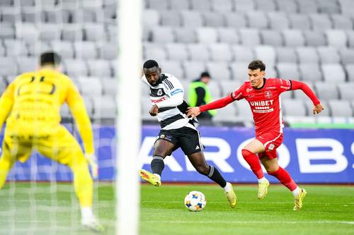 Luca Stancu și Macalou // foto: Imago Images