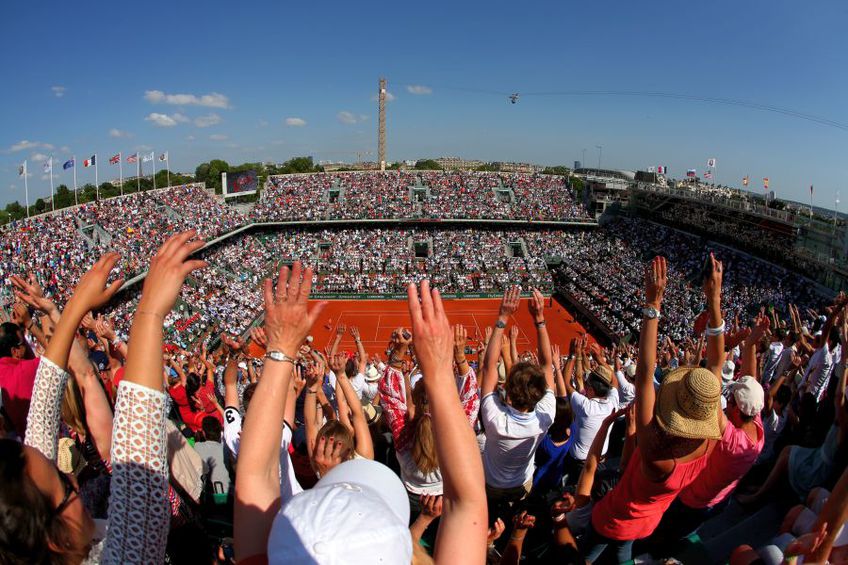 S-a stabilit că accesul spectatorilor în tribune la Roland Garros va fi permis într-un procent de 50-60%. foto: Guliver/Getty Images